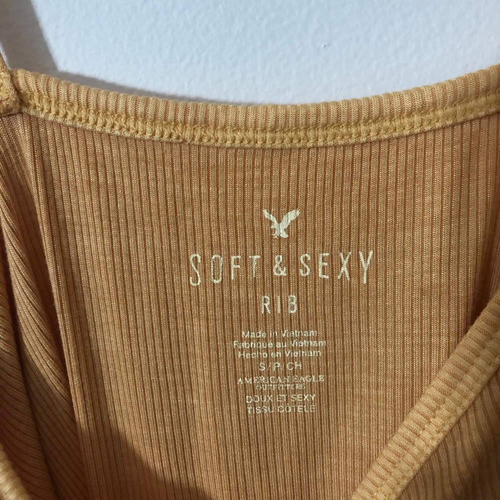 american eagle yellow ribbed tank - Picture 3 of 3